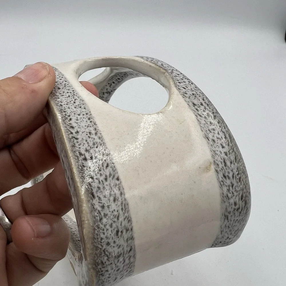 BTR Ceramics Modern Electric Toothbrush Holder Handmade Stoneware Speckled White